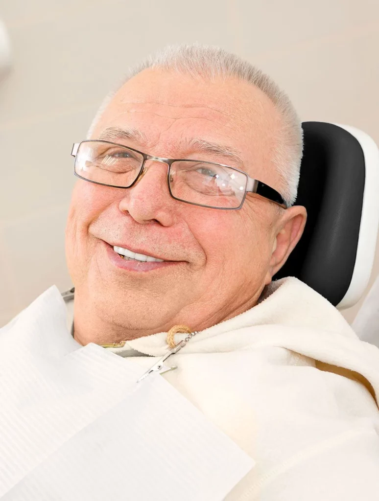 Zahnarzt Loerrach - Implantate Zahnersatz Senior
